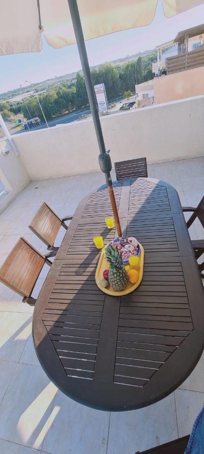 Sunshine Paralimni